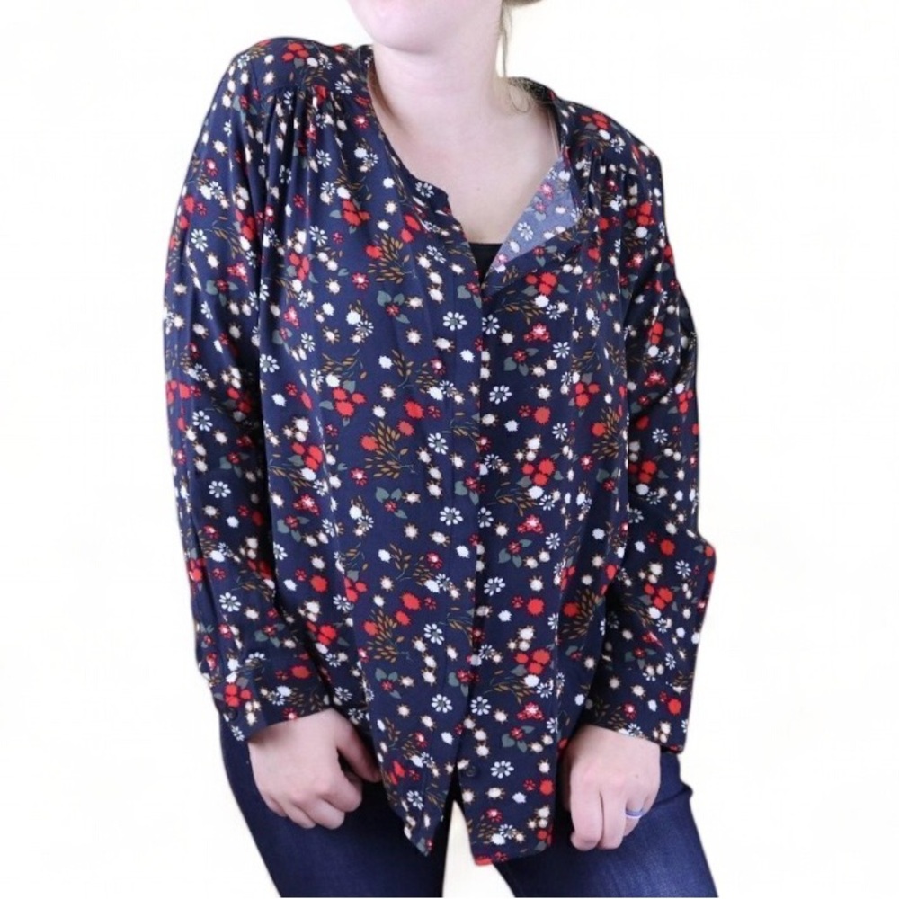 Levi Strauss Red Tab Women’s Floral/Blue Long Sleeve Button Up Sz L